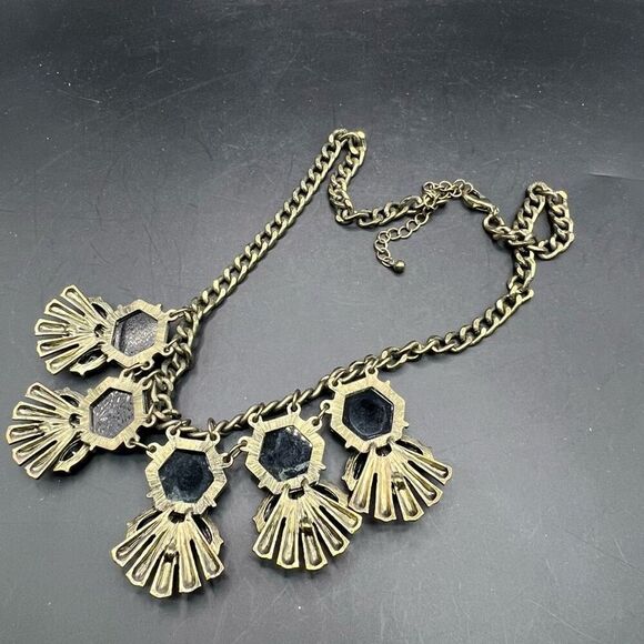 Chunky Floral Statement Necklace Rhinestone Metal Multicolored Gold Tone Chain - Picture 6 of 8